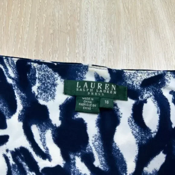 Lauren Ralph Lauren Navy White Abstract Print Ruched 3/4 Sleeve Sheath Dress 16 - Picture 7 of 14